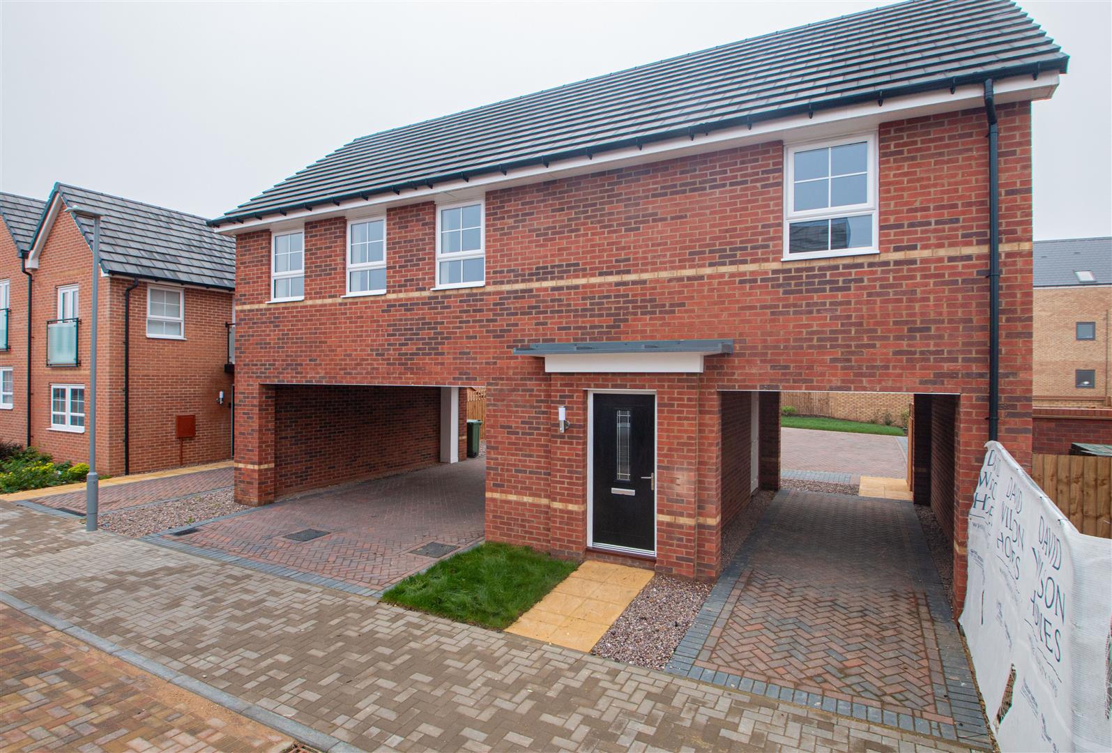 Lithgows Avenue, Brooklands, Milton keynes